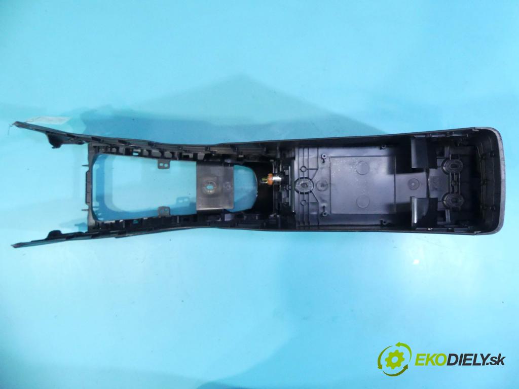 Toyota Avensis III T27 2009-2018 2.0 D4D 143 HP manual 105 kW 1995 cm3 5- operadlo 58912-05020 (Lakťové opierky)