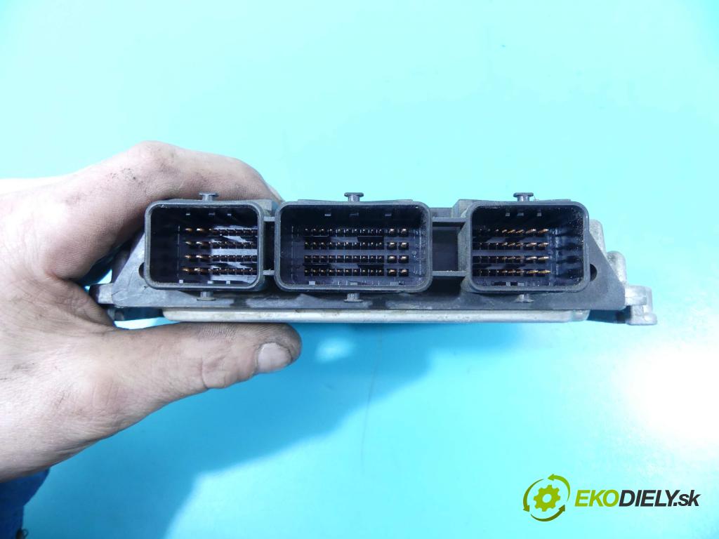 Suzuki Grand Vitara II 2005-2014 1.9 DDiS 129 HP manual 95 kW 1870 cm3 5- Jednotka riadiaca 0281012657
