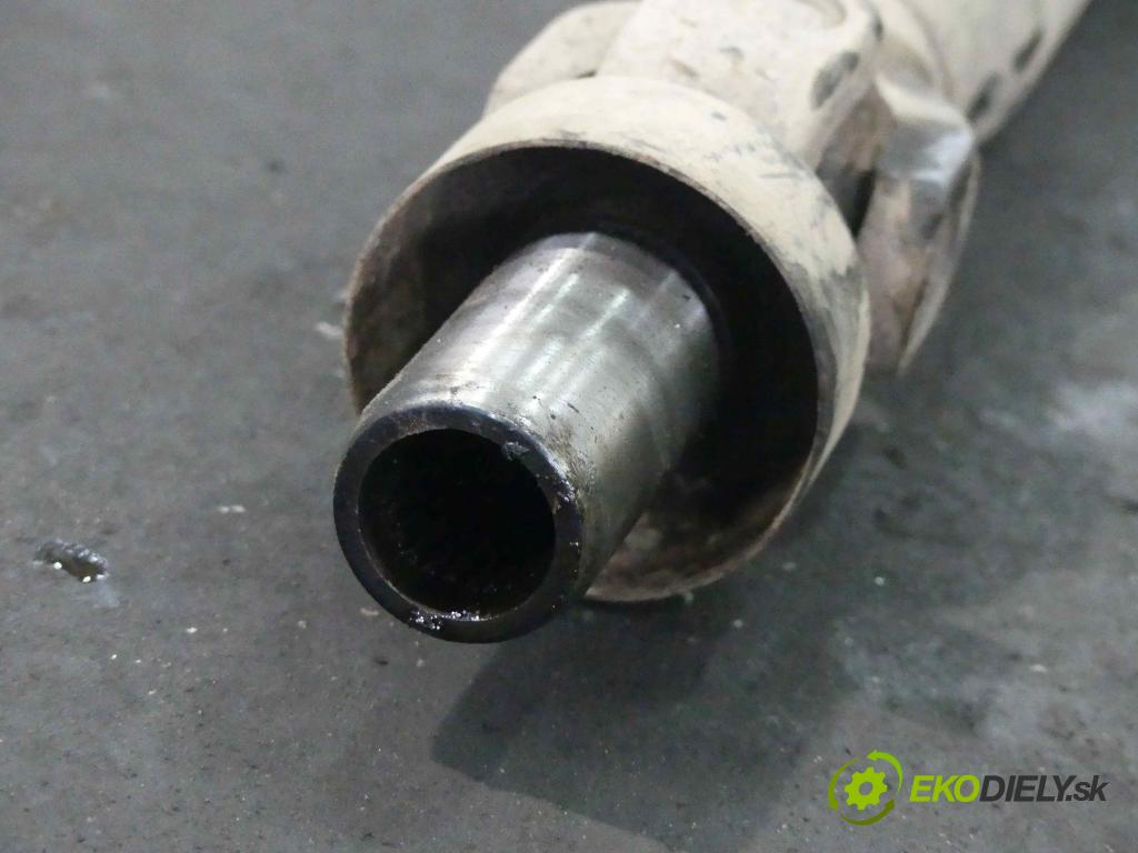 Suzuki Grand Vitara II 2005-2014 1.9 DDiS 129 HP manual 95 kW 1870 cm3 5- Hřídel:  (Kardaňové hriadele)