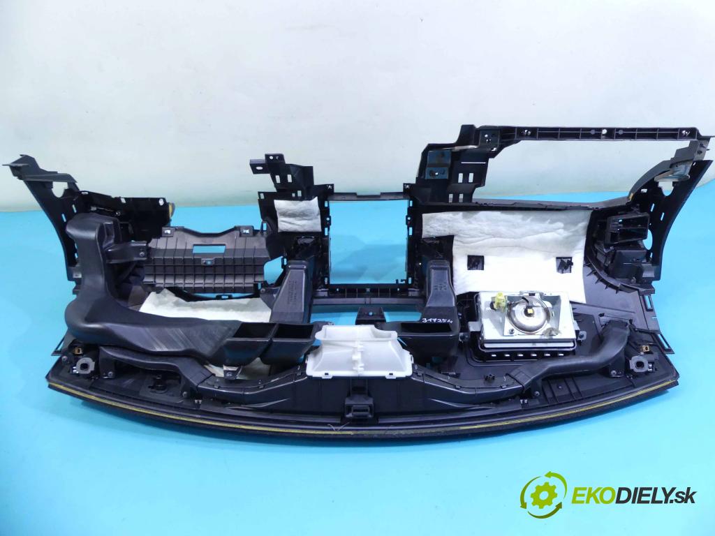 Nissan X-trail II T31 2008-2013 2.0 dci 150 HP manual 110 kW 1995 cm3 5- kokpit,pristrojová doska rozdeľovacia