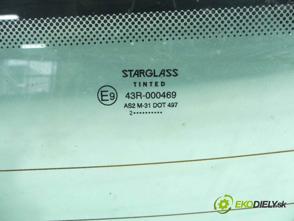 Peugeot 306 1.4 75 hp manual 55 kW 1360 cm3 4- sklo zadní  (Okna zadní)