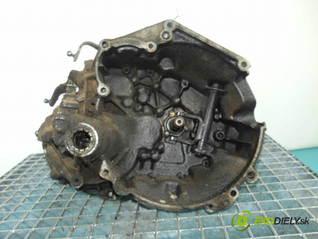 Peugeot 306 1.4 75 HP manual 55 kW 1360 cm3 4- prevodovka stupeň,rýchlosť manual 20CC86
