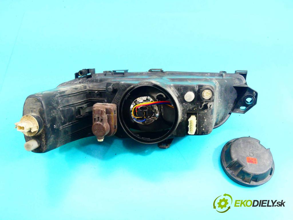 Peugeot 306 1.4 75 HP manual 55 kW 1360 cm3 4- Reflektor: pravý  (Pravé)