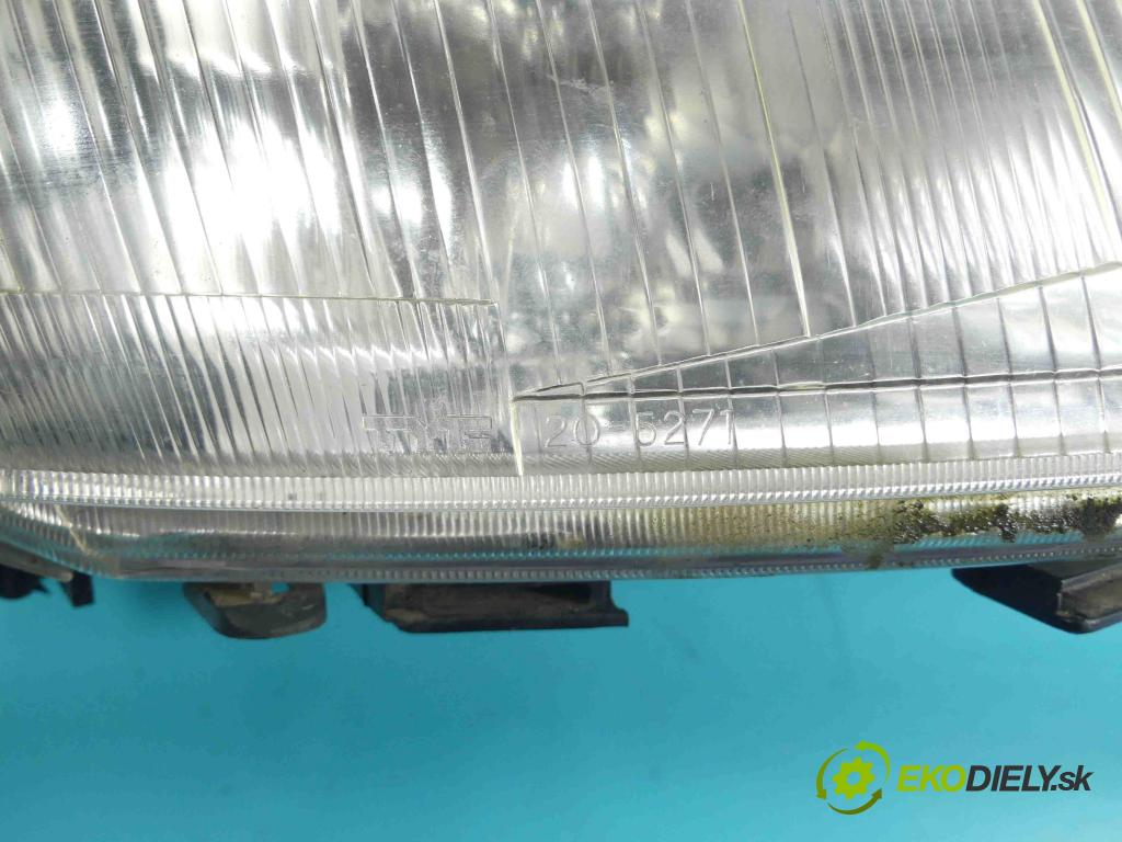 Peugeot 306 1.4 75 HP manual 55 kW 1360 cm3 4- Reflektor: pravý  (Pravé)