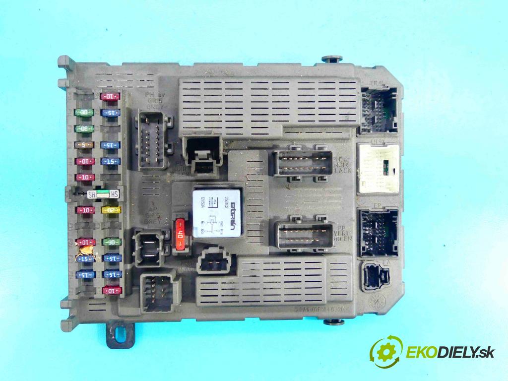 Citroen C5 I 2001-2008 2.0 16v 136 HP manual 100 kW 1997 cm3 5- modul riadiaca jednotka 9648235680 (Ostatné)