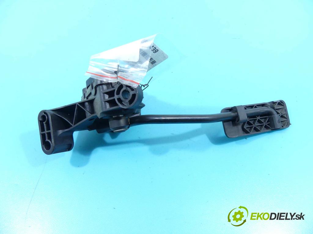 Saab 9-3 II 2002-2012 1.9 TiD 150 HP manual 110 kW 1910 cm3 4- pedále 9186726 (Pedále)