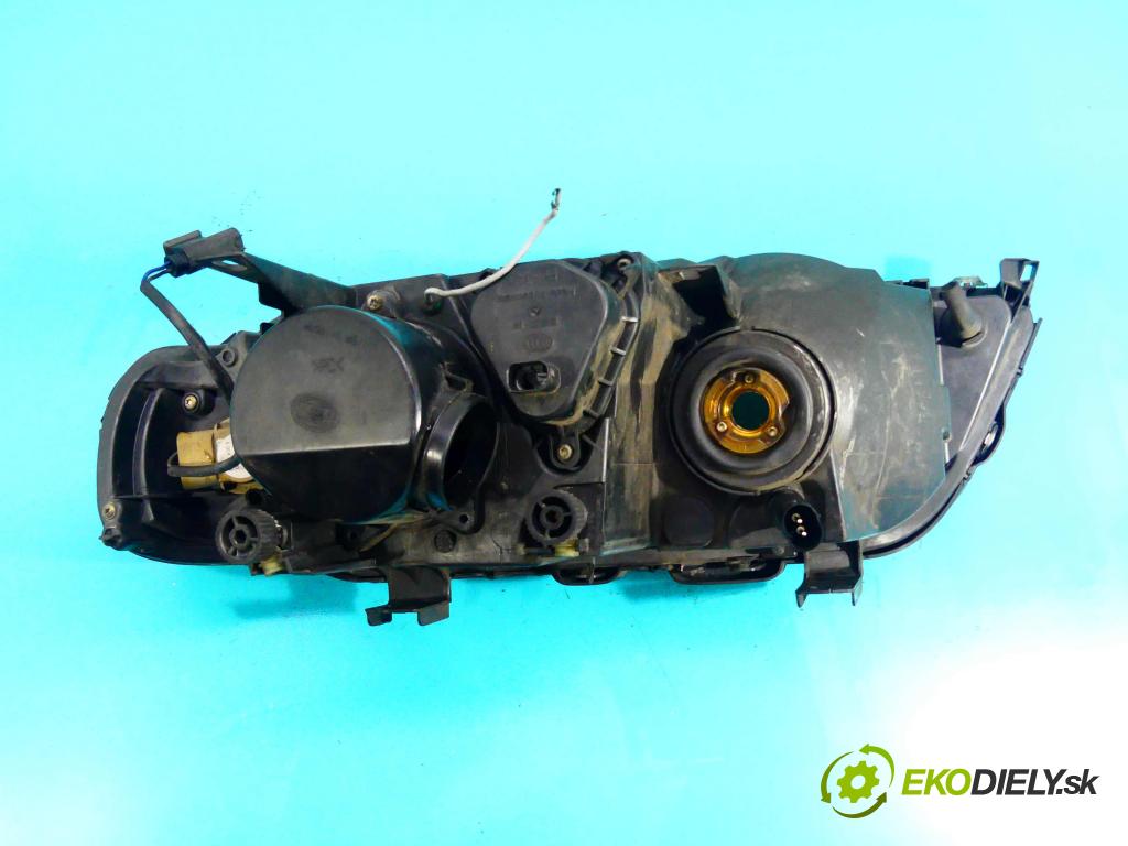 Bmw X5 E53 1999-2006 3.0 231 HP automatic 170 kW 2979 cm3 5- Reflektor: pravý  (Pravé)