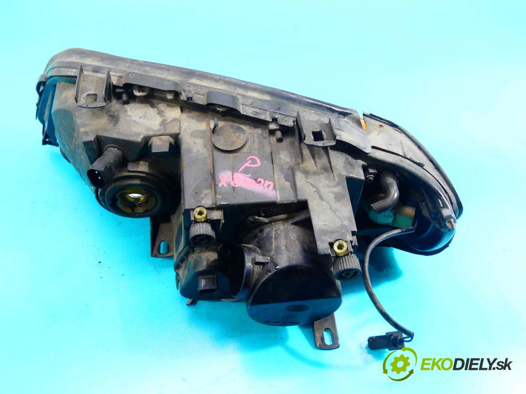 Bmw X5 E53 1999-2006 3.0 231 HP automatic 170 kW 2979 cm3 5- Reflektor: pravý  (Pravé)