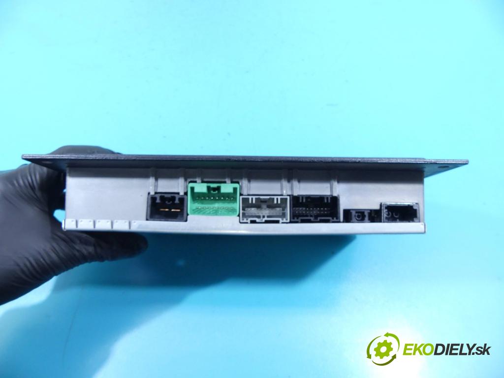 Land rover Range Rover III L322 2001-2012 3.6 TD V8 272 HP automatic 200 kW 3628 cm3 5- Zesilovač: 5H32-19C164-AA (Zosilňovače)