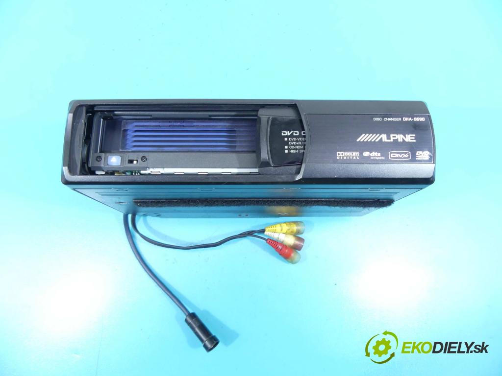 Land rover Range Rover III L322 2001-2012 3.6 TD V8 272 HP automatic 200 kW 3628 cm3 5- Menič: cd DHA-S690 (CD meniče)