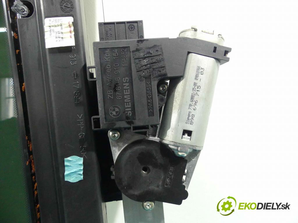 Land rover Range Rover III L322 2001-2012 3.6 TD V8 272 HP automatic 200 kW 3628 cm3 5- Střešní okno: 6910154 (Sklá karosérie)