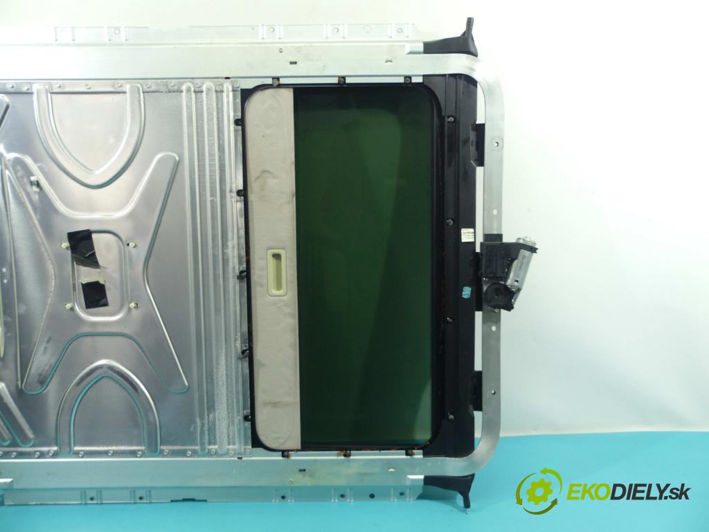 Land rover Range Rover III L322 2001-2012 3.6 TD V8 272 HP automatic 200 kW 3628 cm3 5- Střešní okno: 6910154 (Sklá karosérie)