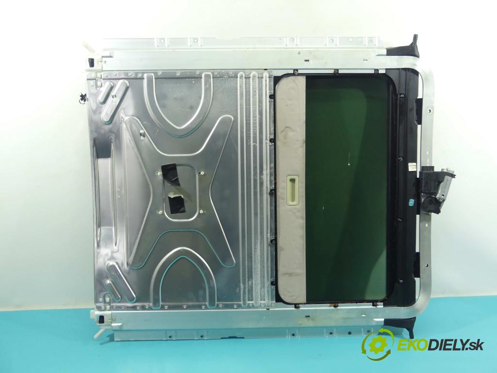 Land rover Range Rover III L322 2001-2012 3.6 TD V8 272 HP automatic 200 kW 3628 cm3 5- Střešní okno: 6910154 (Sklá karosérie)