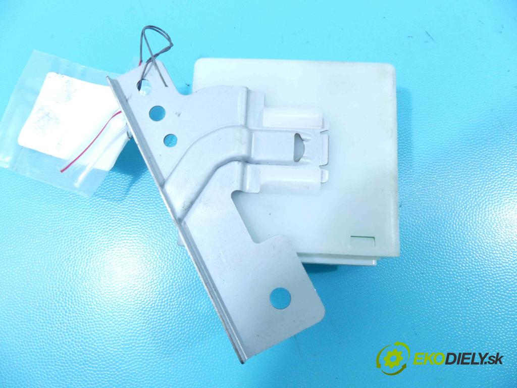 Infiniti Q50 I 2013-2017 2.0 T 211KM automatic 155 kW 1991 cm3 4- modul riadiaca jednotka 988004GA0A (Ostatné)