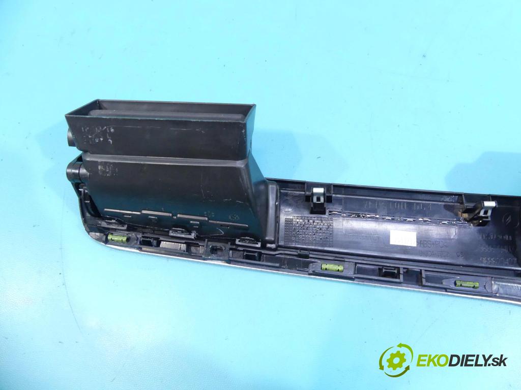 Citroen C5 II 2008-2017 2.0 hdi 181KM automatic 133 kW 1997 cm3 4- Mřížka: kúrenia stredová 9686234077 (Mriežky kúrenia (fukáre))