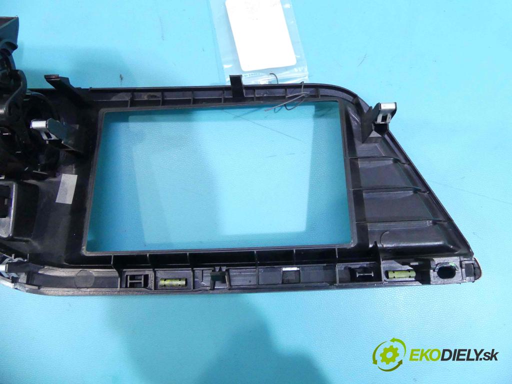 Citroen C5 II 2008-2017 2.0 hdi 181KM automatic 133 kW 1997 cm3 4- Mřížka: kúrenia stredová 9686234077 (Mriežky kúrenia (fukáre))