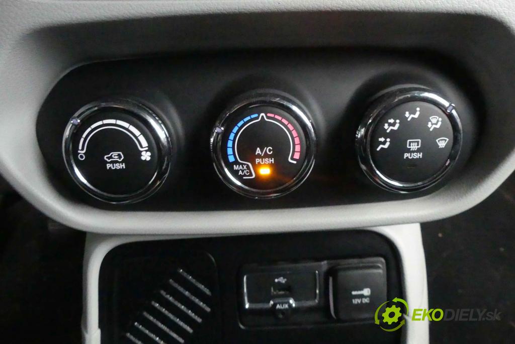 Jeep Renegade 2014- 1.4 T 140 HP manual 103 kW 1368 cm3 5- panel kúrenia 07356349040