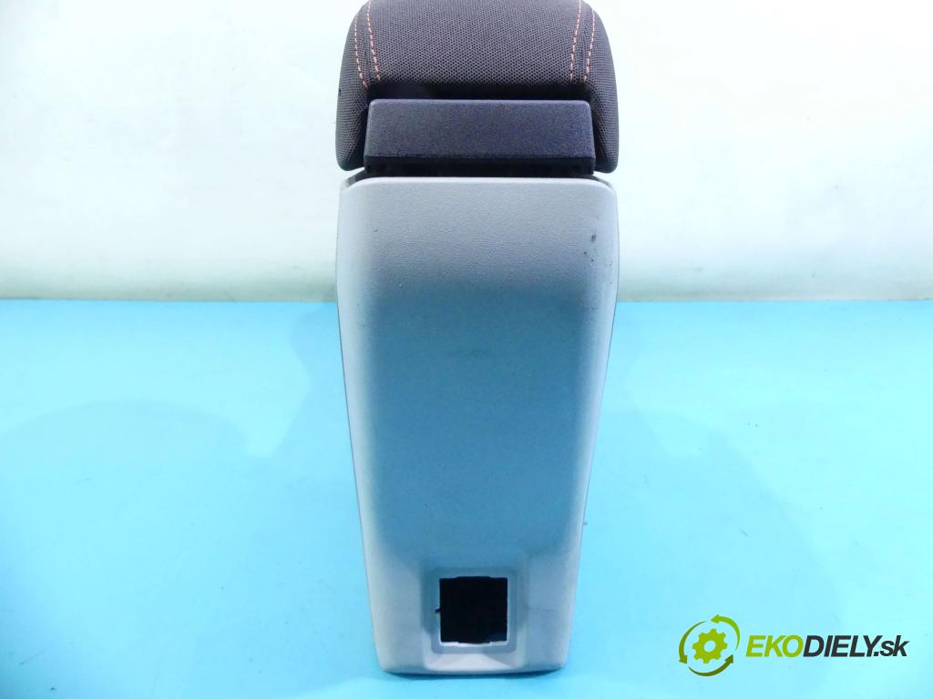 Jeep Renegade 2014- 1.4 T 140 HP manual 103 kW 1368 cm3 5- operadlo  (Lakťové opierky)