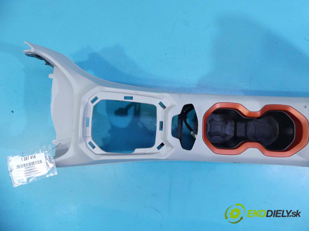 Jeep Renegade 2014- 1.4 T 140 HP manual 103 kW 1368 cm3 5- operadlo  (Lakťové opierky)