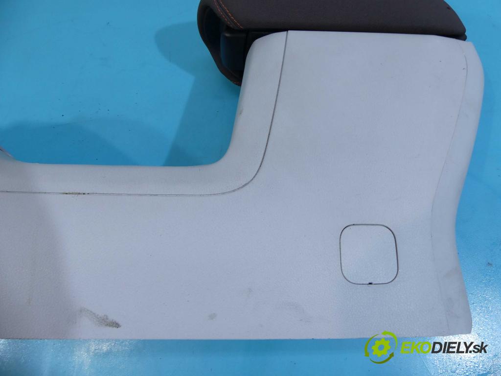 Jeep Renegade 2014- 1.4 T 140 HP manual 103 kW 1368 cm3 5- operadlo  (Lakťové opierky)