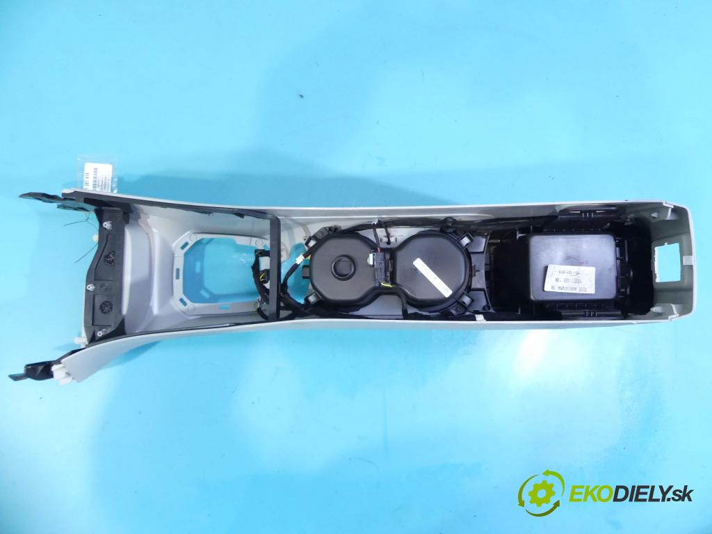 Jeep Renegade 2014- 1.4 T 140 HP manual 103 kW 1368 cm3 5- operadlo  (Lakťové opierky)