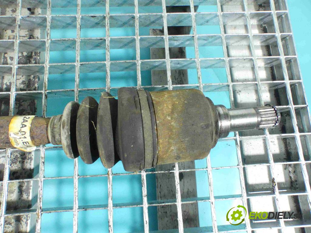 Fiat Stilo 1.2 16V 80 HP manual 59 kW 1242 cm3 5- poloos ľavé  (Poloosy)