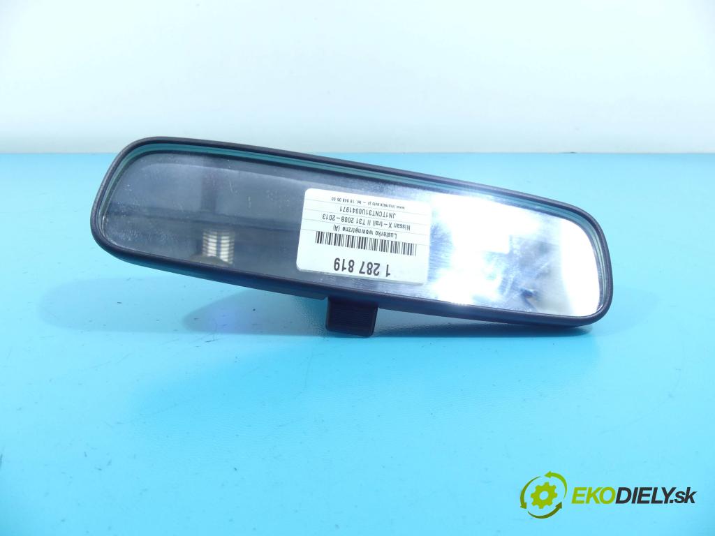 Nissan X-trail II T31 2008-2013 2.0 dci 150 hp manual 110 kW 1995 cm3 5- zpětné zrcátko vnitřní  (Světla vnitřní)
