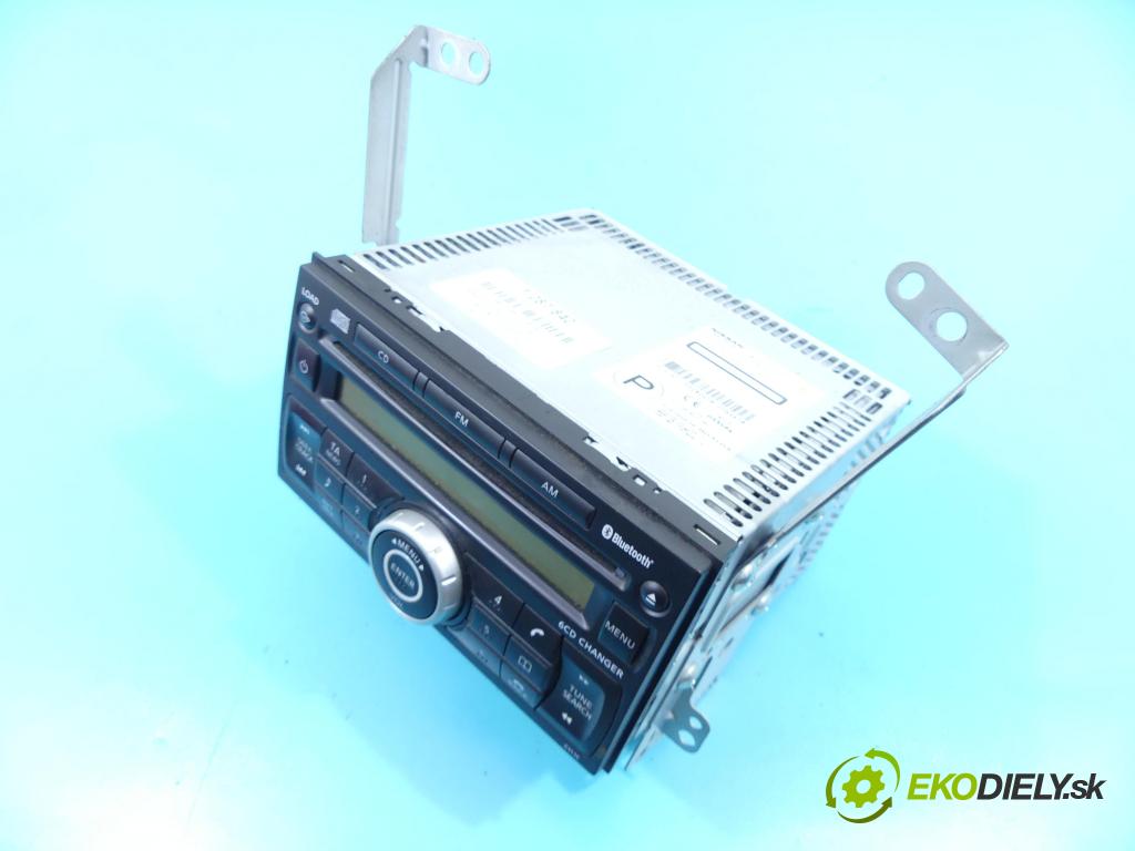 Nissan X-trail II T31 2008-2013 2.0 dci 150 HP manual 110 kW 1995 cm3 5- Radio originál 276-0034-71