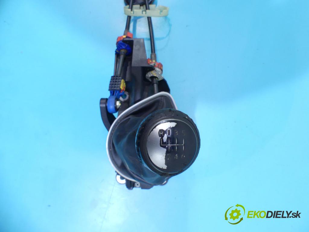 Nissan X-trail II T31 2008-2013 2.0 dci 150 HP manual 110 kW 1995 cm3 5- Páka: Změny: stupeň,rýchlosť JD500 (Rýchlostné páky / kulisy)