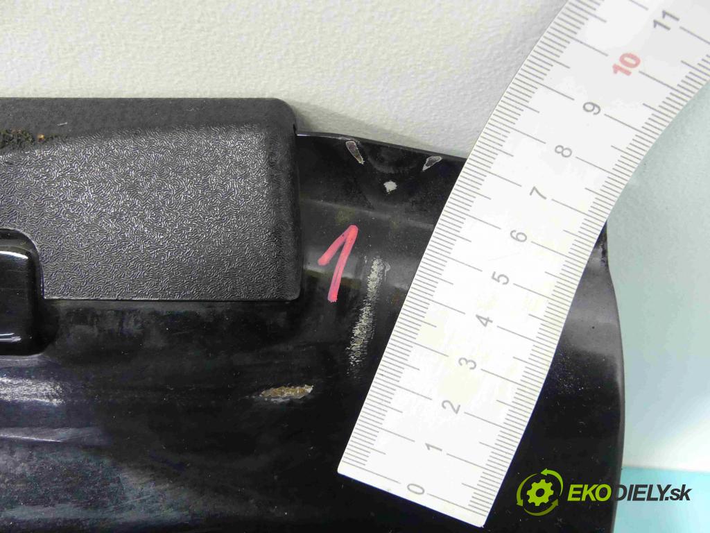 Land rover Range Rover III L322 2001-2012 3.6 TD V8 272 hp automatic 200 kW 3628 cm3 5- zadní kufrové dveře  (Zadní kapoty)