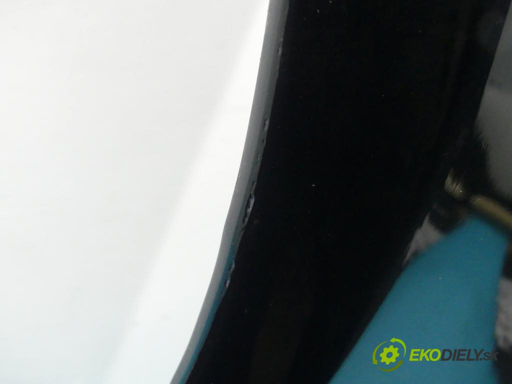 Land rover Range Rover III L322 2001-2012 3.6 TD V8 272 hp automatic 200 kW 3628 cm3 5- blatnik přední levý