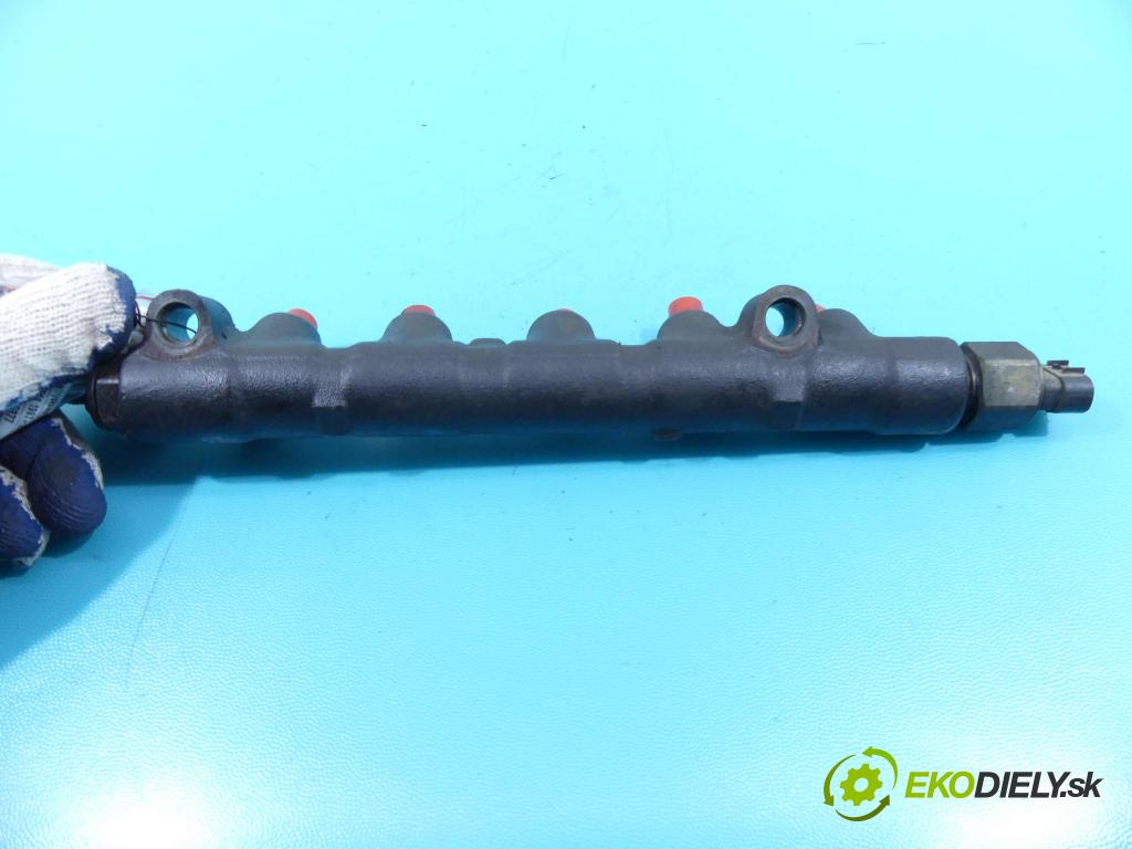 Toyota Corolla E11 1997-2002 2.0 D4D 90 HP manual 66 kW 1995 cm3 3- lišta vstrekovacia 89458-12010 (Vstrekovacie lišty)