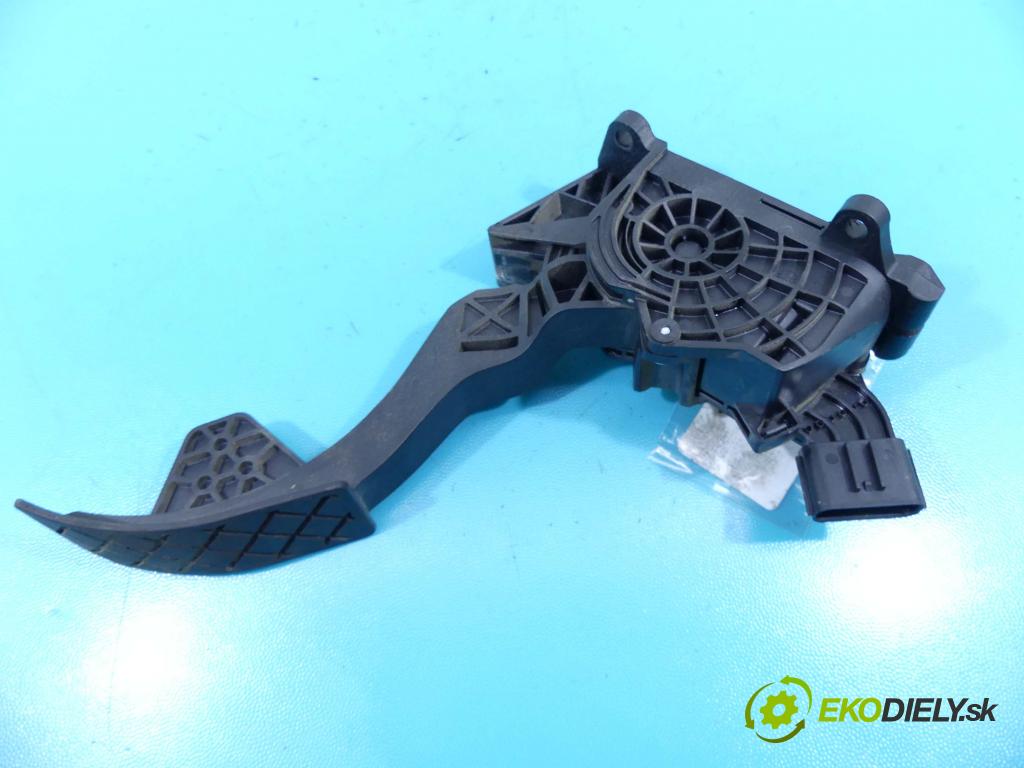 Skoda Fabia III 2014- 1.0 TSI 110 HP manual 81 kW 999 cm3 5- pedále 0280755335 (Pedále)