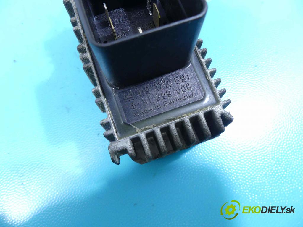 Opel Astra II 1998-2009 2.0 dti 101 HP manual 74 kW 1995 cm3 5- Relé: 09132691 (Relé)