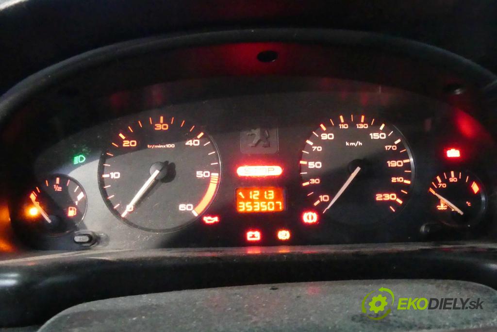 Peugeot 406 2.0 hdi 110 HP manual 81 kW 1998 cm3 4- prístrojovka/ budíky 9630372780 (Prístrojové dosky, displeje)