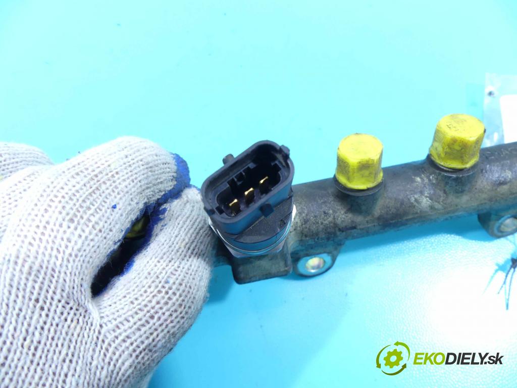 Fiat Stilo 1.9 jtd 116 HP manual 85 kW 1910 cm3 5- lišta vstrekovacia 0445214016 (Vstrekovacie lišty)