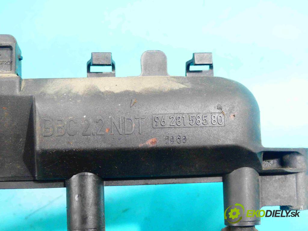 Peugeot 206 1.4 75 HP manual 55 kW 1360 cm3 3- cievka zapaľovacia 9628158580 (Zapaľovacie cievky, moduly)