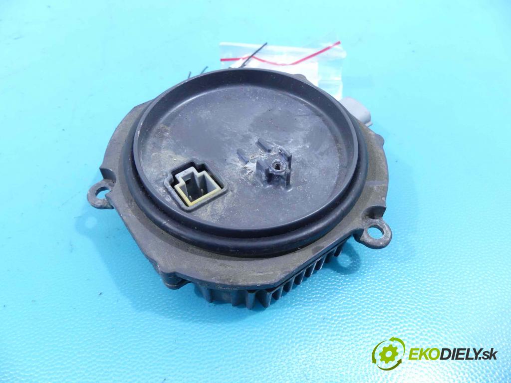 Nissan X-trail I T30 2001-2007 2.2 dci 136 HP manual 100 kW 2184 cm3 5- střídač: xenon NZMNS111LBNA (Riadiace jednotky xenónu)