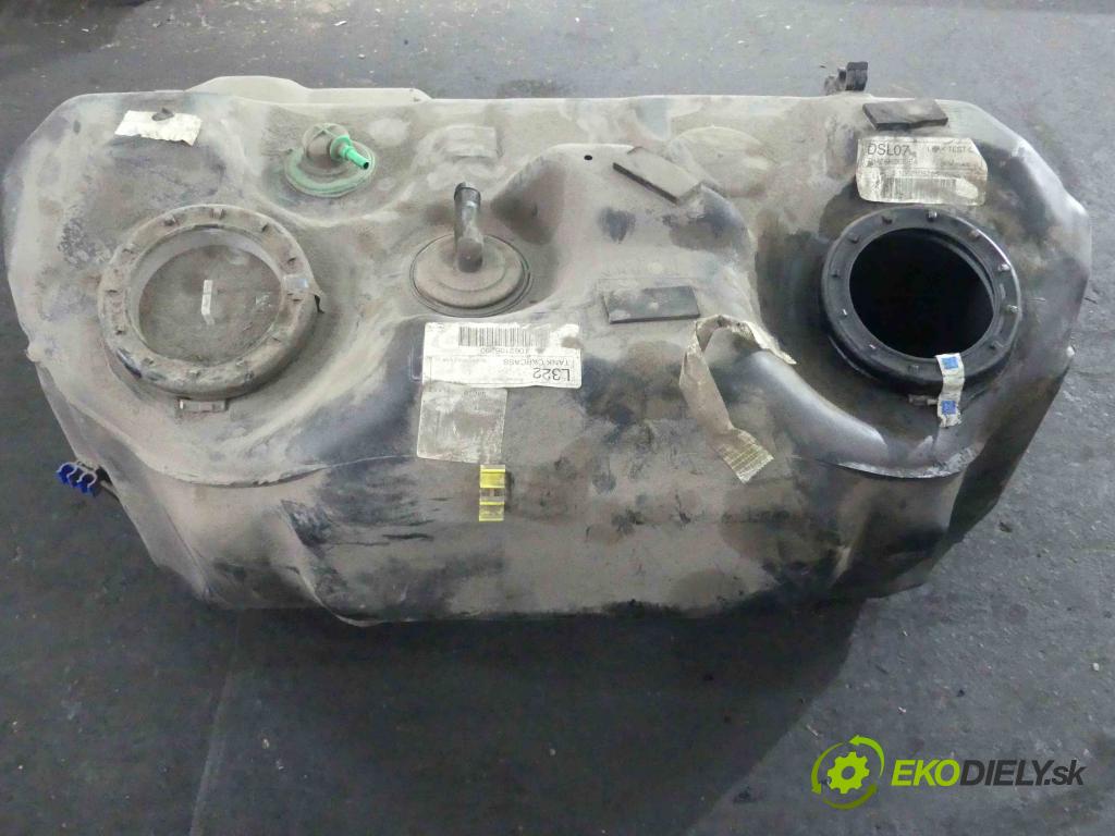 Land rover Range Rover III L322 2001-2012 3.6 TD V8 272 hp automatic 200 kW 3628 cm3 5- Nádrž: paliva 7H42-9K007-EA (Nádrže)