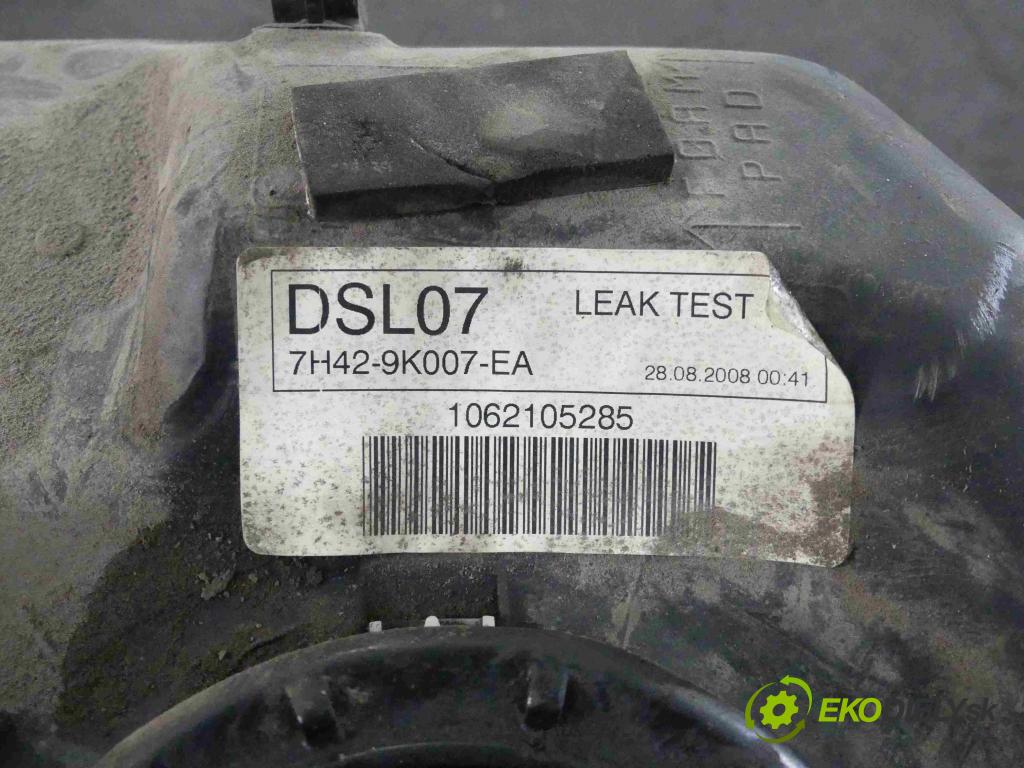 Land rover Range Rover III L322 2001-2012 3.6 TD V8 272 hp automatic 200 kW 3628 cm3 5- Nádrž: paliva 7H42-9K007-EA (Nádrže)