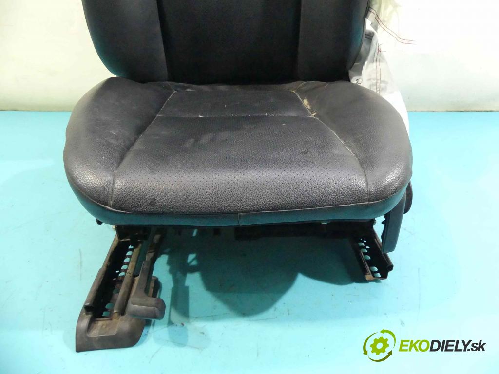 Mercedes GLK X204 2008-2015 2,2.0 cdi 170 HP automatic 125 kW 2143 cm3 5- Sedačka ľavý (Sedačky, sedadlá)