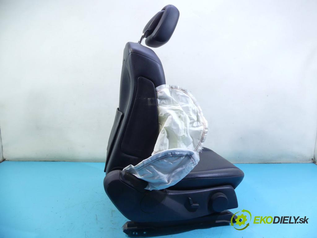 Mercedes GLK X204 2008-2015 2,2.0 cdi 170 HP automatic 125 kW 2143 cm3 5- Sedačka pravý  (Sedačky, sedadlá)