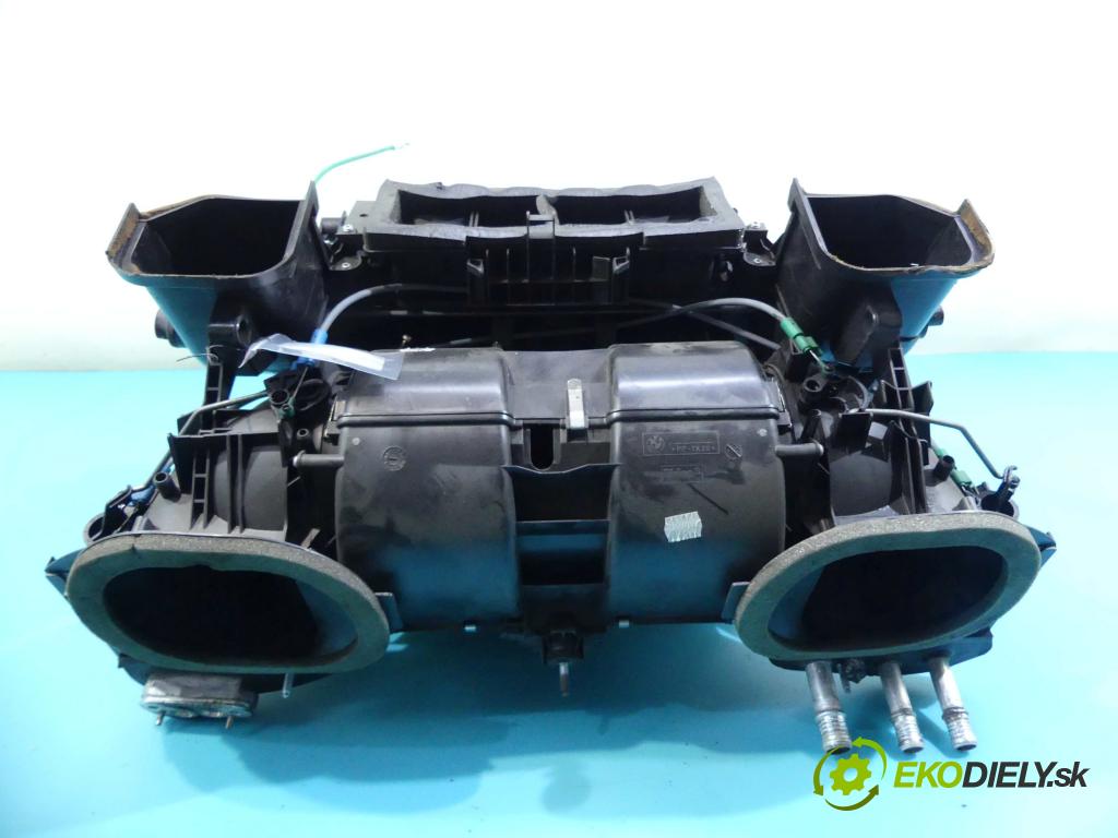 Land rover Range Rover III L322 2001-2012 3.6 TD V8 272 hp automatic 200 kW 3628 cm3 5- radiátor 992782V (Radiátory topení)