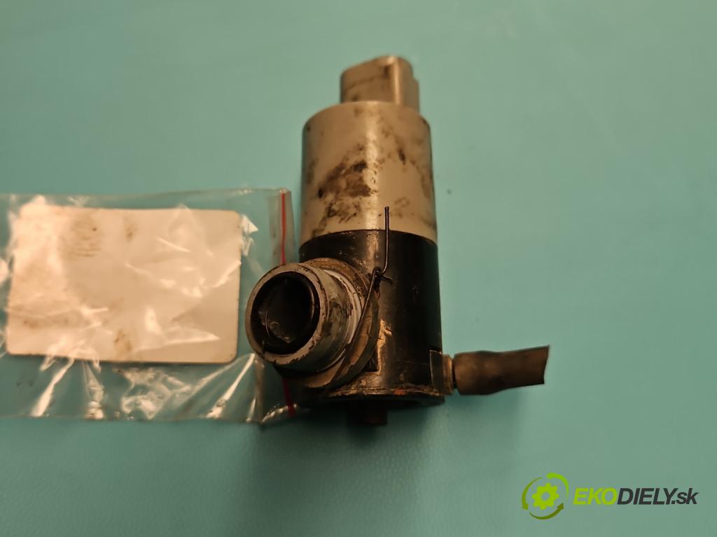 Land rover Range Rover III L322 2001-2012 3.6 TD V8 272 HP automatic 200 kW 3628 cm3 5- pompa ostrekovačov 30071 (Motorčeky, čerpadlá ostrekovačov)