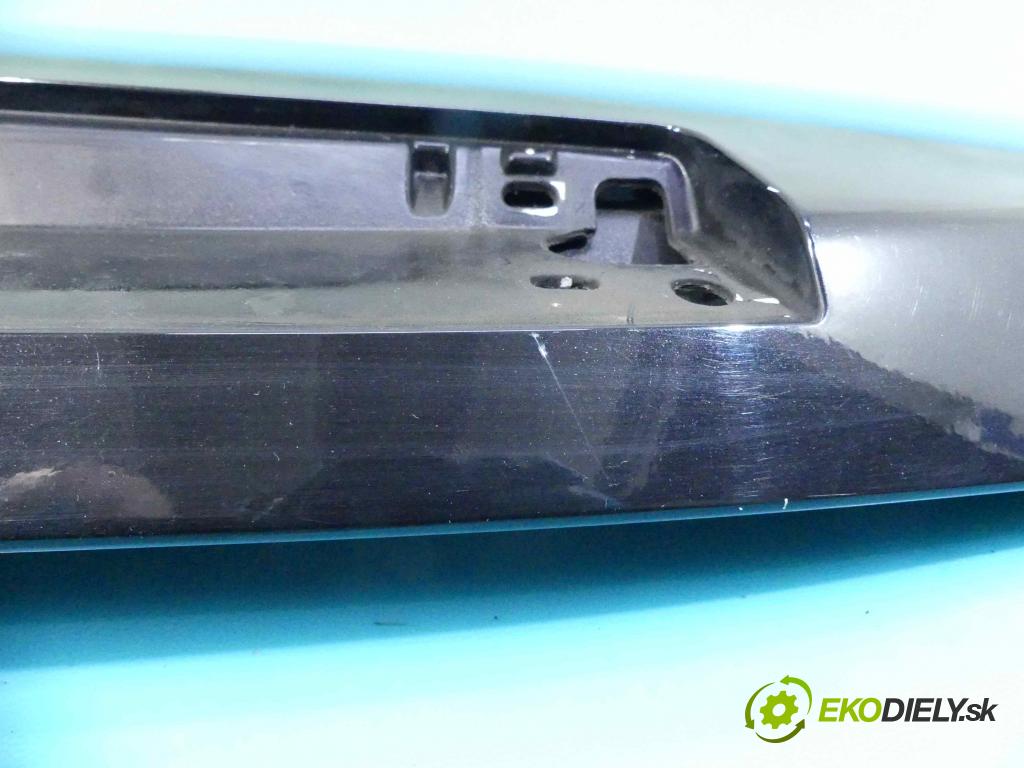 Land rover Range Rover III L322 2001-2012 3.6 TD V8 272 HP automatic 200 kW 3628 cm3 5- Spoiler: DFD500150 (Spoilery)