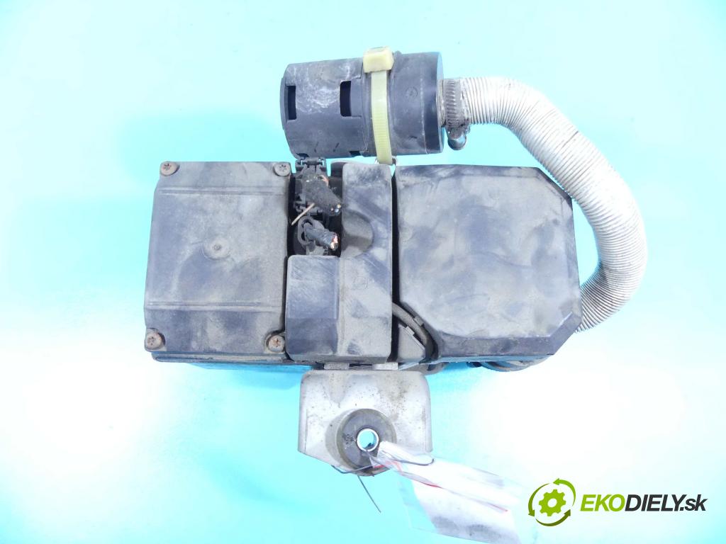 Land rover Range Rover III L322 2001-2012 3.6 TD V8 272 HP automatic 200 kW 3628 cm3 5- Webasto XH42-9J294-DB (Webasto)