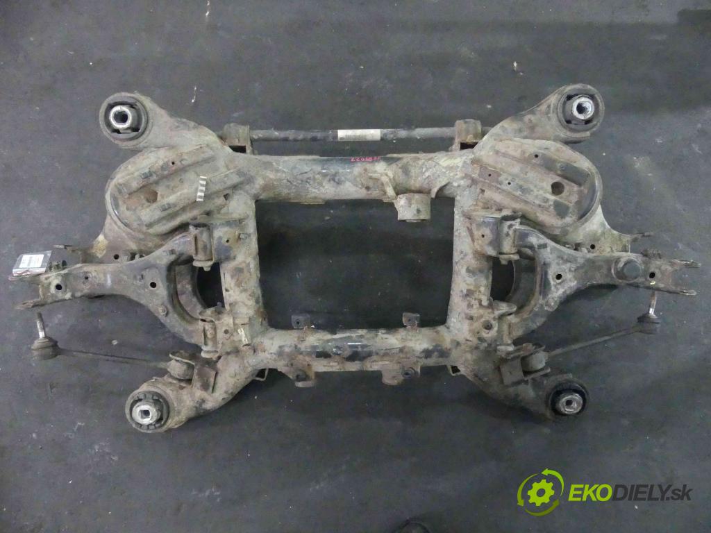 Land rover Range Rover III L322 2001-2012 3.6 TD V8 272 hp automatic 200 kW 3628 cm3 5- zadní výztuha 