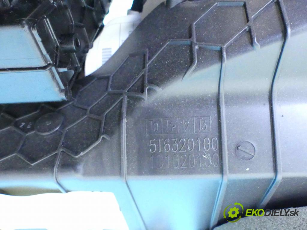 Jeep Renegade 2014- 1.4 T 140 hp manual 103 kW 1368 cm3 5- radiátor 00519617040 (Radiátory topení)