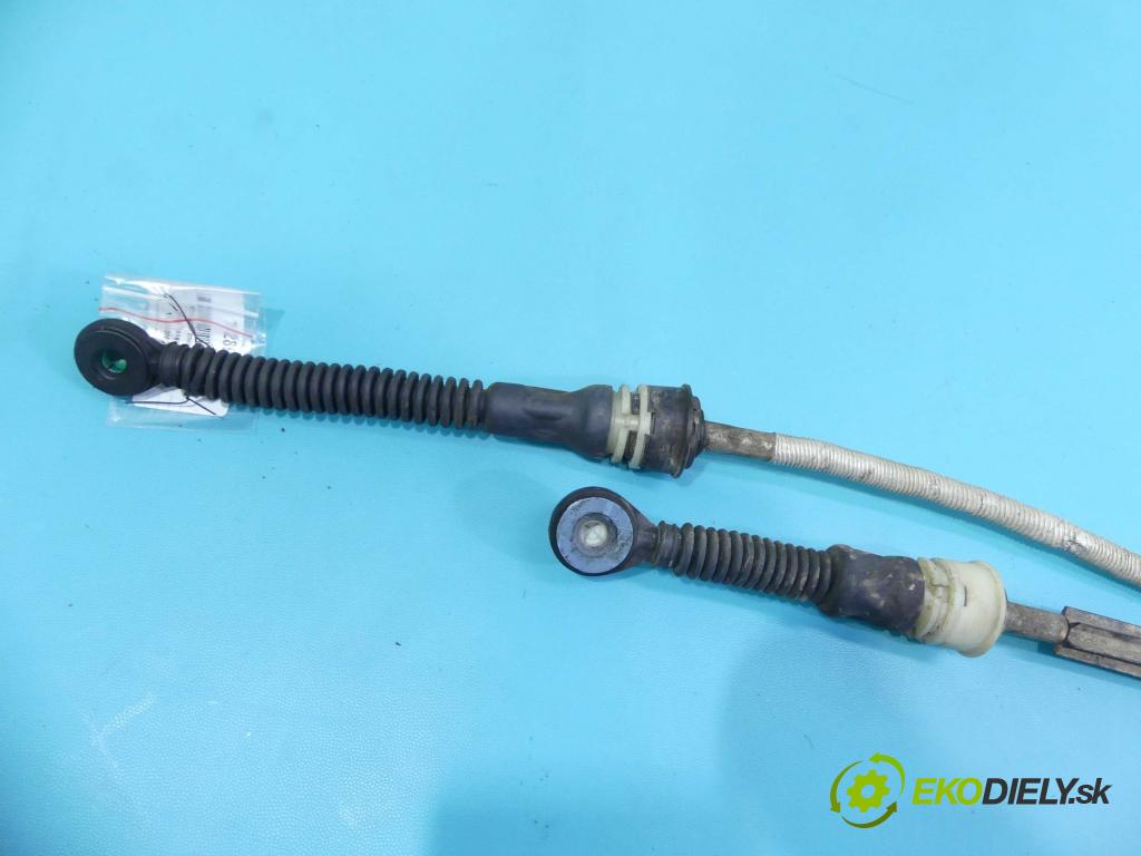 Jeep Renegade 2014- 1.4 T 140 HP manual 103 kW 1368 cm3 5- Páka: Změny: stupeň,rýchlosť 00502944640 (Rýchlostné páky / kulisy)