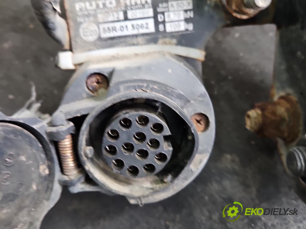 Jeep Renegade 2014- 1.4 T 140 HP manual 103 kW 1368 cm3 5- Hák: vlečení:  (Ťažné zariadenie)